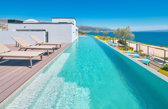 Amphora's Garden - Photo 48