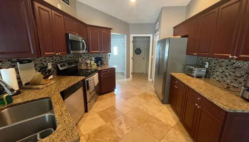 Modern 3BR Home, Saltwater Pool, Fenced Yard - Foto 2