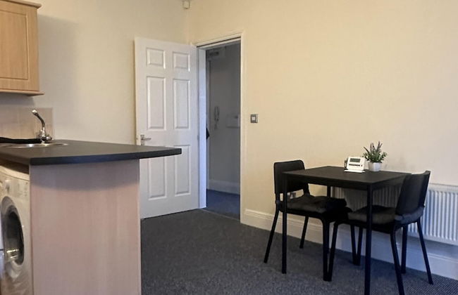 Comfortable City Centre Apartment in Sunderland - Photo 9