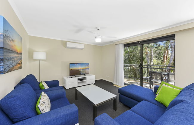 Flynns Beach Resort - Photo 9