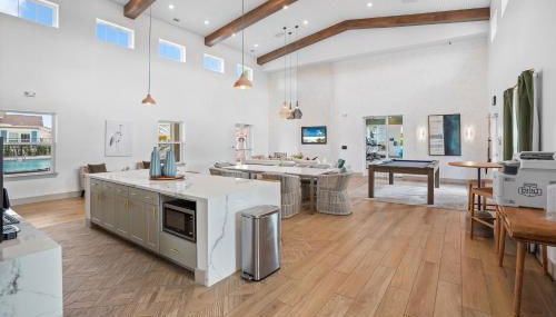 New 5 Star Home with Pool & Heated Spa-Mins to Tradition Sq- Cleveland Clinic Tradition- HCA Hospital - Foto 3