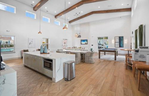 New 5 Star Home with Pool & Heated Spa-Mins to Tradition Sq- Cleveland Clinic Tradition- HCA Hospital - Foto 3