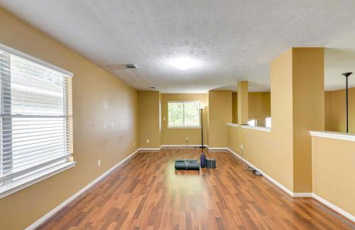 3,500-Sq-Ft Retreat with Private Yard in Sugar Land! - Photo 28