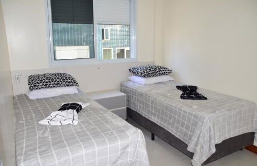 Apartamento a beira mar completo com churrasqueira - Foto 4