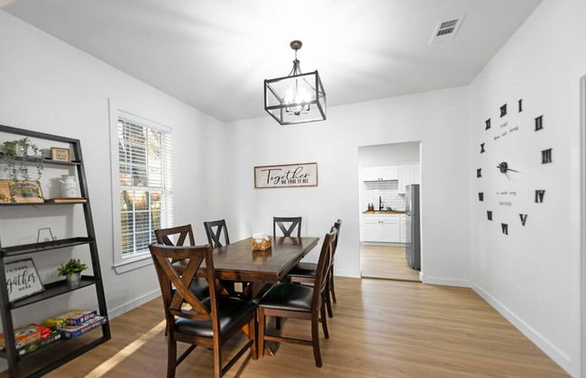 New Charming 2-bedroom Home Minutes to Downtown - Foto 8