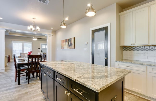 Centrally Located Stunning 3BR 2BA Near Downtown - Foto 12