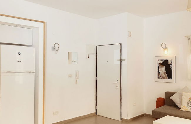 2Rooms Perfect Location 1Min to Beach - Photo 29