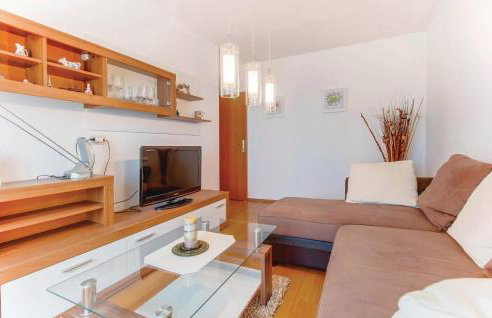 Three-Bedroom Holiday Home In Dragozetici - Foto 12