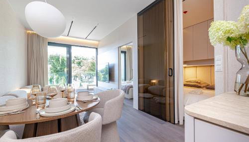 Omega Lake Prestige # 5 Private Pool & Jacuzzi & Sauna & Gym & Lake Access - Foto 2