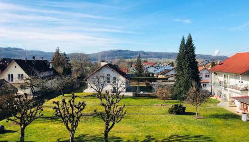 Studio "Küssaburg-Blick" - grosse Dachterrasse - Boxspringbett - nahe Therme Bad Zurzach, CH - Foto 3
