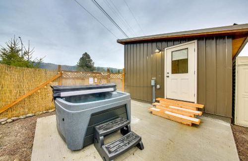1 Mi to Waterfront Trails, Troy Home with Hot Tub! - Foto 2