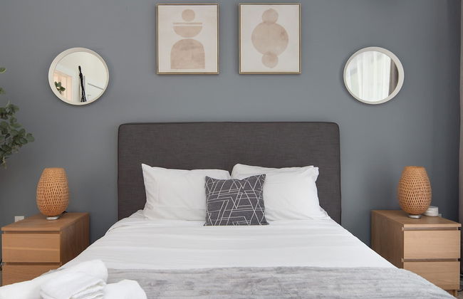 Uptown 1st Ward Corner Unit Superior 2BD Apt - Foto 23