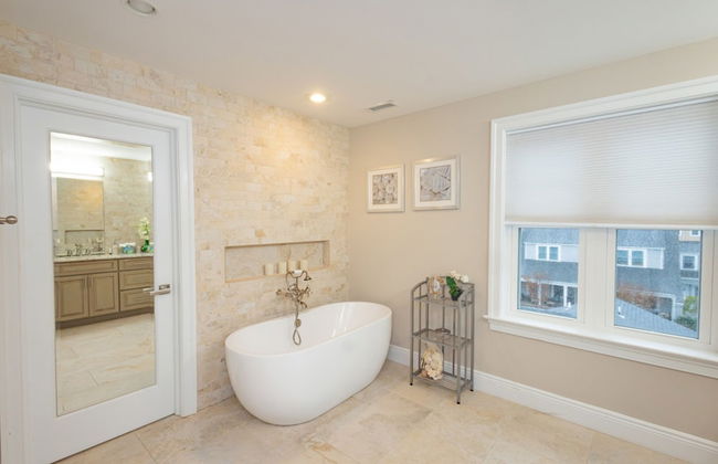 Spacious 6BR Beach Home With Elevator Decks - Ideal for Family Holidays Winter Escapes - Foto 51