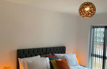 Lakeside 2 BED LUXURY APARTMENT No PARTIES No EVENTS Early Check-in Late Check- Out Allowed - Foto 6