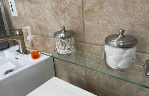 This little house close to hospital,downtown & CFD - Foto 39