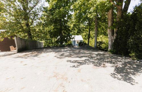 Little blue house on the lake - Photo 15