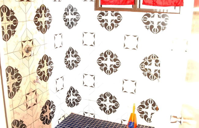 Narayan's Apartment - Photo 13