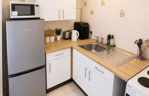 Belle Aire Beach Retreat at Hemsby with FREE WIFI Bed linen included Freely tvs in bedrooms and FREE onsite entertainment - Foto 8