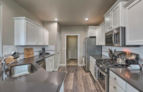 Chic Bend Home with Deck Less Than 3 Mi to Downtown! - Foto 8