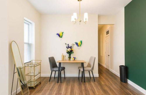 Soulard King 1BR w Washer & 370 Mbps Wi-Fi - Foto 7