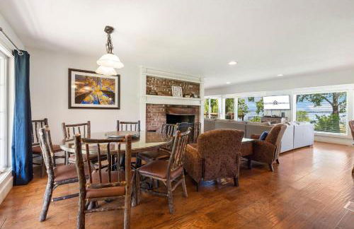 Lake Escape Lakefront Lodge at Red Bud Cove - Foto 13