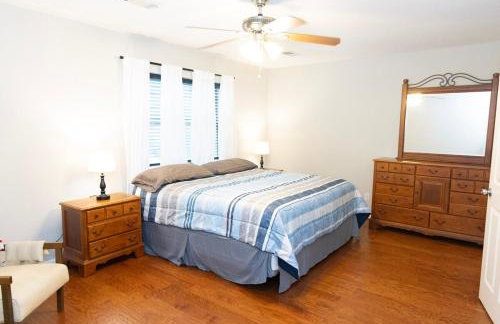 2 Bedroom Townhouse Retreat 10 min to UA Stadium - Foto 2