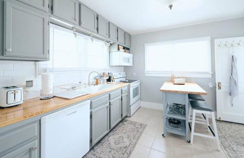 Elegant Escape 2 blocks to Historic downtown - Foto 12