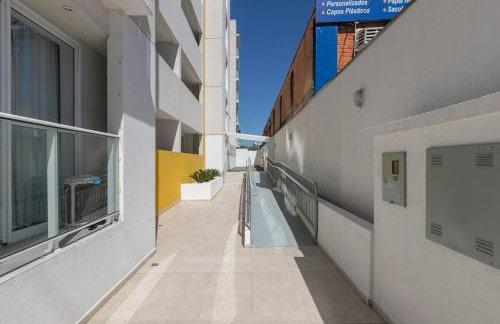 Studio com Sacada Ampla e AC - Foto 16