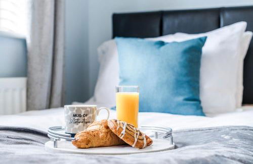 Progressive House 5 Bedrooms Inc Study with Sofabed, Garden, Smart TV in Every Bedroom FREE Parking - Foto 36