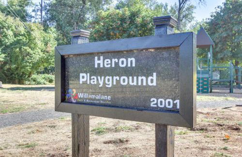 Pet-Friendly Home with Yard, 2 Mi to Autzen Stadium - Foto 25