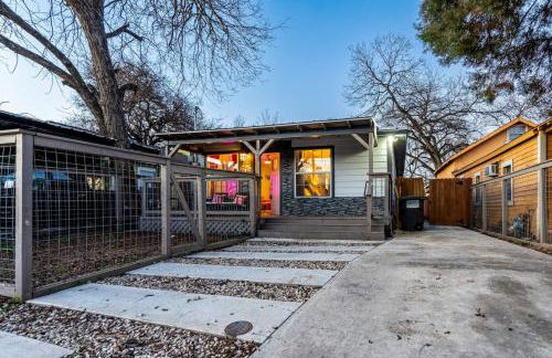 Casa Pajaritos - Pool, Firepit, Backyard near Riverwalk San Antonio - Foto 14