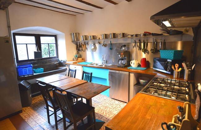 Rustic Farmhouse With Pool - Photo 14