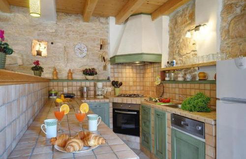 Villa in minj with Private Pool and Nature - Foto 5