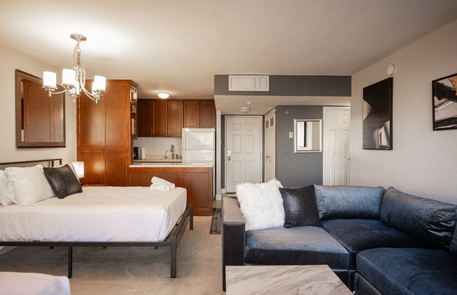 Stay together on the strip - 6 comfy beds w/view! - Foto 18