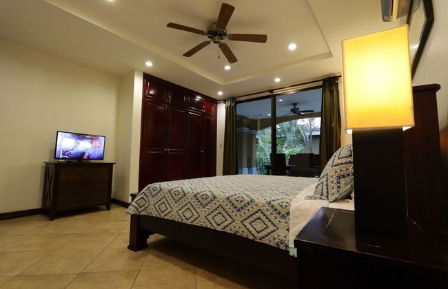 Monte Carlo Luxury Condominiums - Foto 17