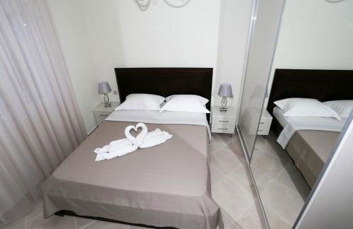 Villa Liana , private Villa with pool and garden - Foto 6