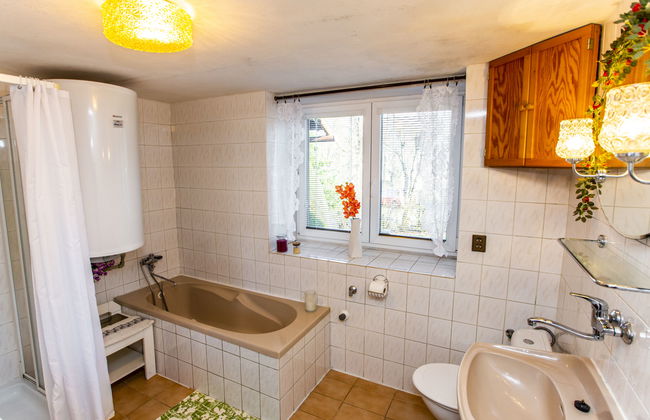 Křečovice - Photo 22