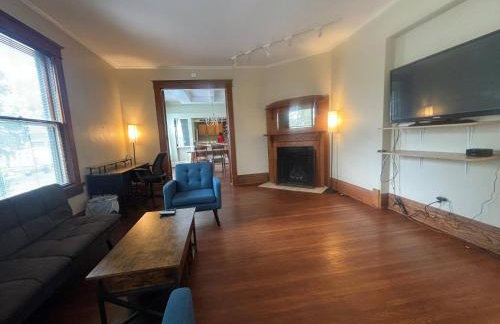 2BR 1st floor suite close to ISU - Foto 10