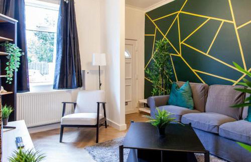 Two Bedroom House By Brookland Stays Serviced Accommodation Short Lets Manchester With Free WiFi - Foto 2