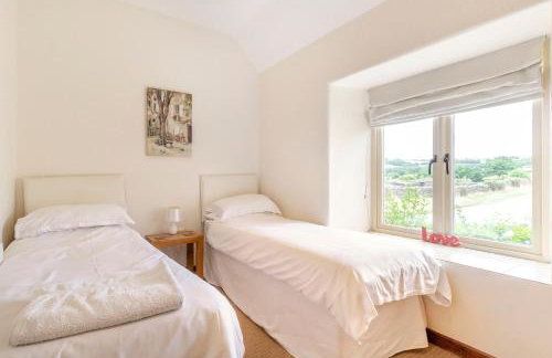 The Rumblings 1 - Photo 9