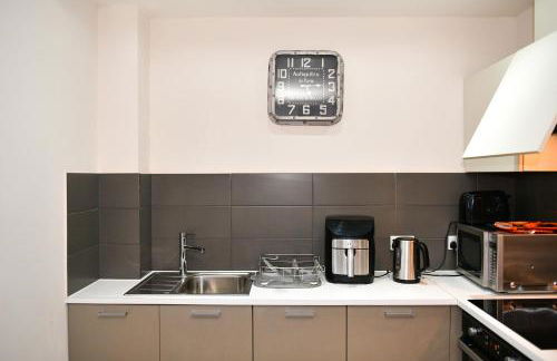 Cardiff Bay Retreat Sleeps 4 Parking - Pass the Keys - Foto 22