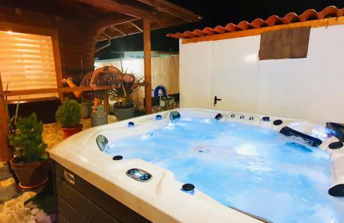 Wild House - Photo 27