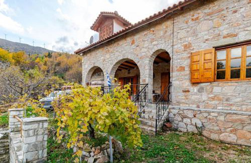 Stone Mountainhouse near Kalavryta, North Peloponnese, Greece - Foto 1