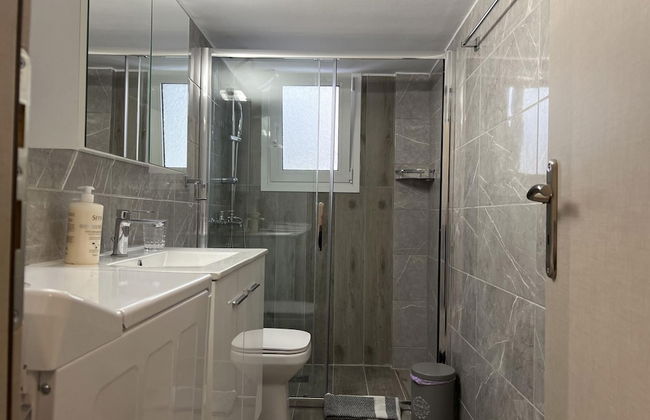 Adelais in Piraeus With 1 Bedrooms and 1 Bathrooms - Photo 9