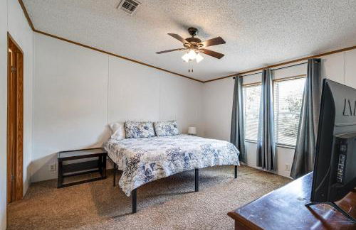 5 Mi to Homosassa Springs Park Home with Yard! - Foto 11