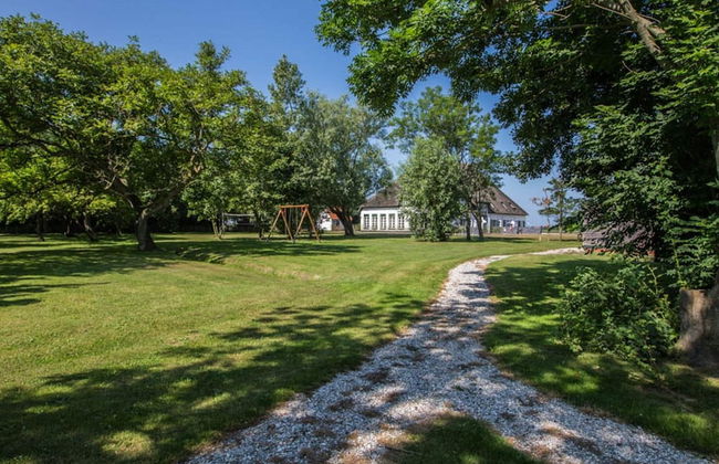 Peaceful Farmhouse in De Cocksdorp near Sea - Photo 16
