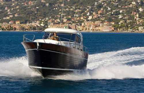 Capri Charter - Foto 1