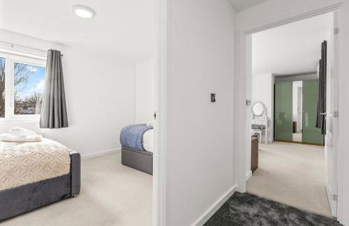 Large Family House with free parking - 3 bedrooms 6 beds - Foto 25