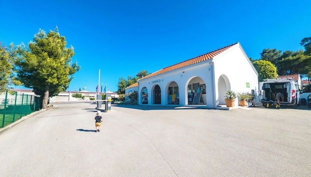 Aminess Planet Camping Port9 Holiday Homes - Foto 2, Rezeption