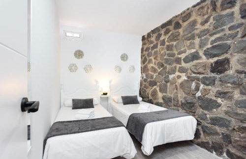 TenoHomes Sunny Terrace & Private Pool - Foto 21